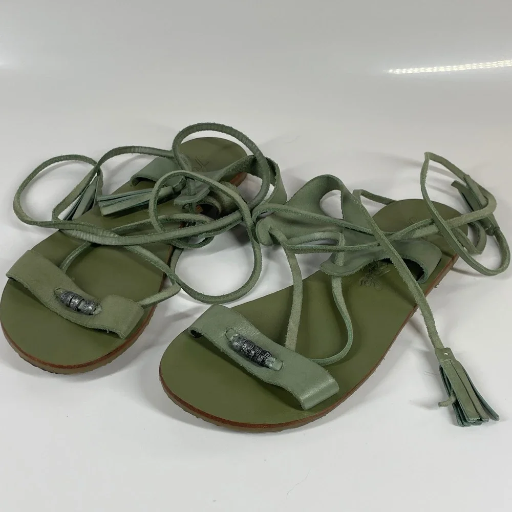 Sz 6.5 Free People Sage Green Leather Lace Up Gladiator Tassel Sandals 37 Boho